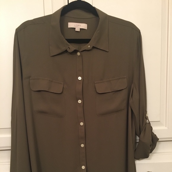 LOFT Tops - Loft lightweight long sleeve shirt